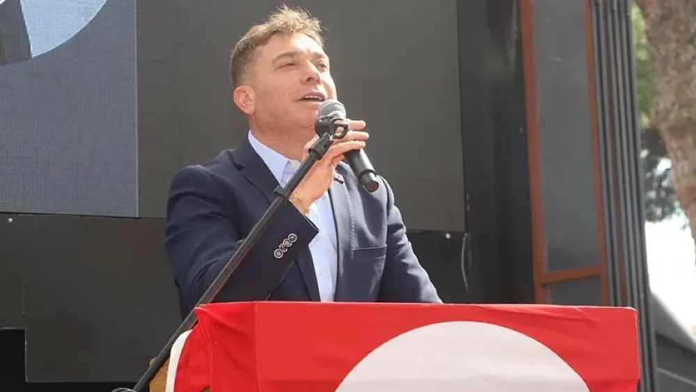 Bayındır’ın eski Belediye Başkanı Uğur Demirezen’e bakanlıkta görev!