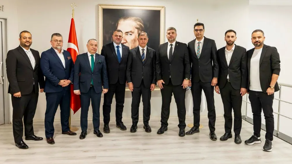Karşıyaka için el ele: Kaf-Kaf’ta yönetimden Tugay'a teşekkür