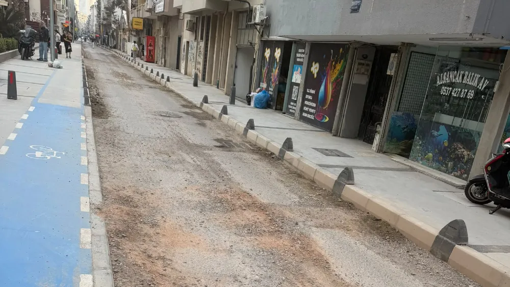 İkinci Kordon’da 25 günlük asfalt bilmecesi: 200 metre kalınca çalışmalar durdu