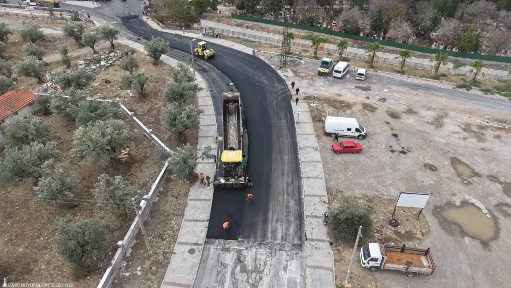 Çiğli Ataşehir’de asfalt serimi başladı, Ulukent hattında sona gelindi