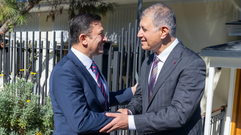 2024’te rakiplerdi, İzmir için buluştular… Hamza Dağ’dan Tugay’a ziyaret