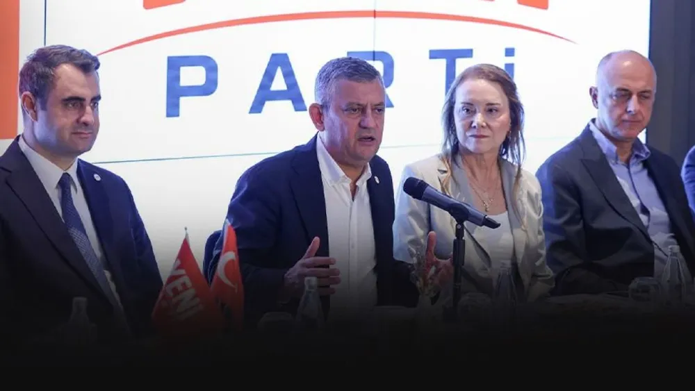 Özel'den İzmir mesajı: Bu kentin 10. milletvekili benim