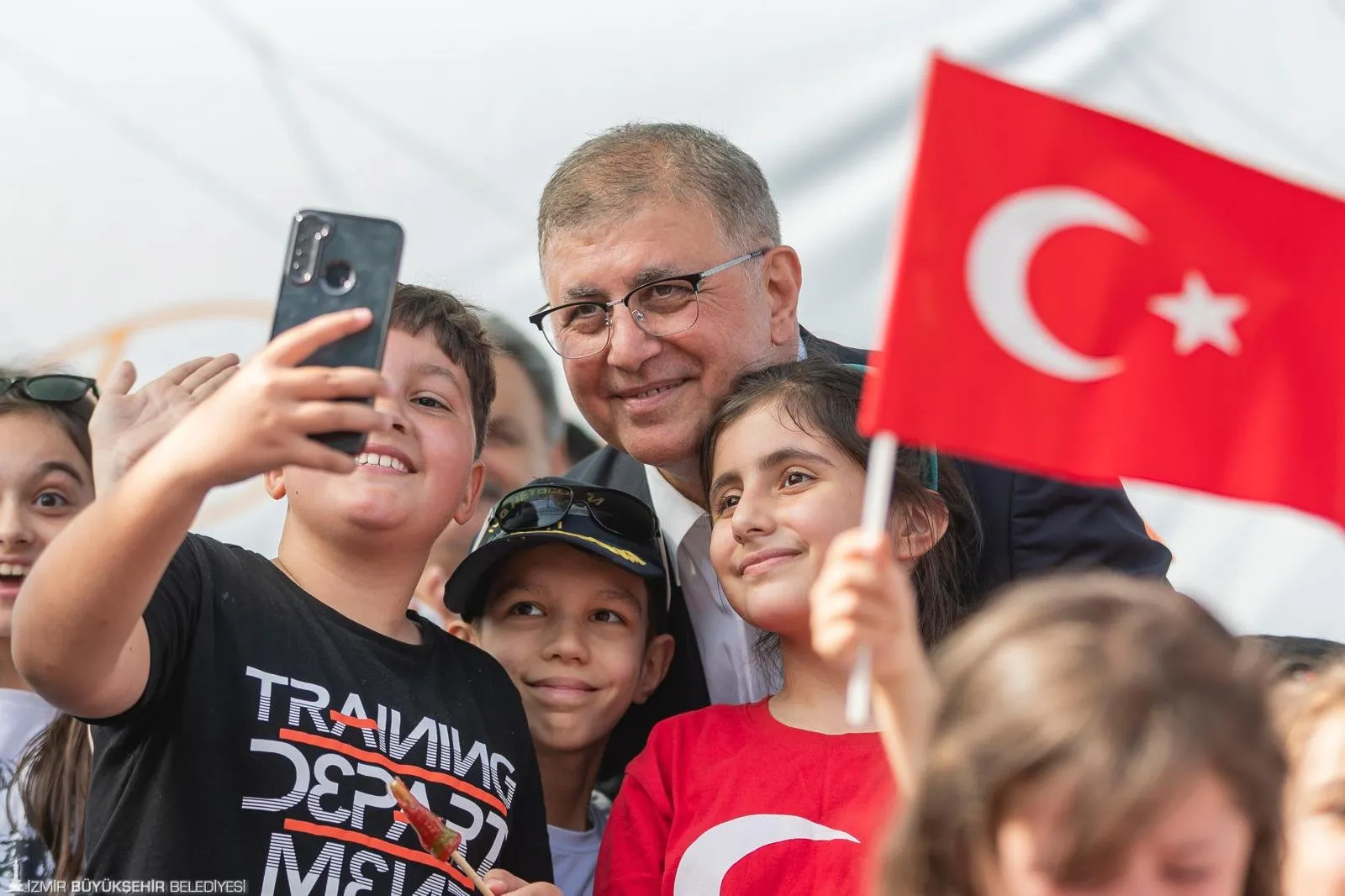 İzmir Büyükşehir Belediye Başkanı Cemil Tugay.