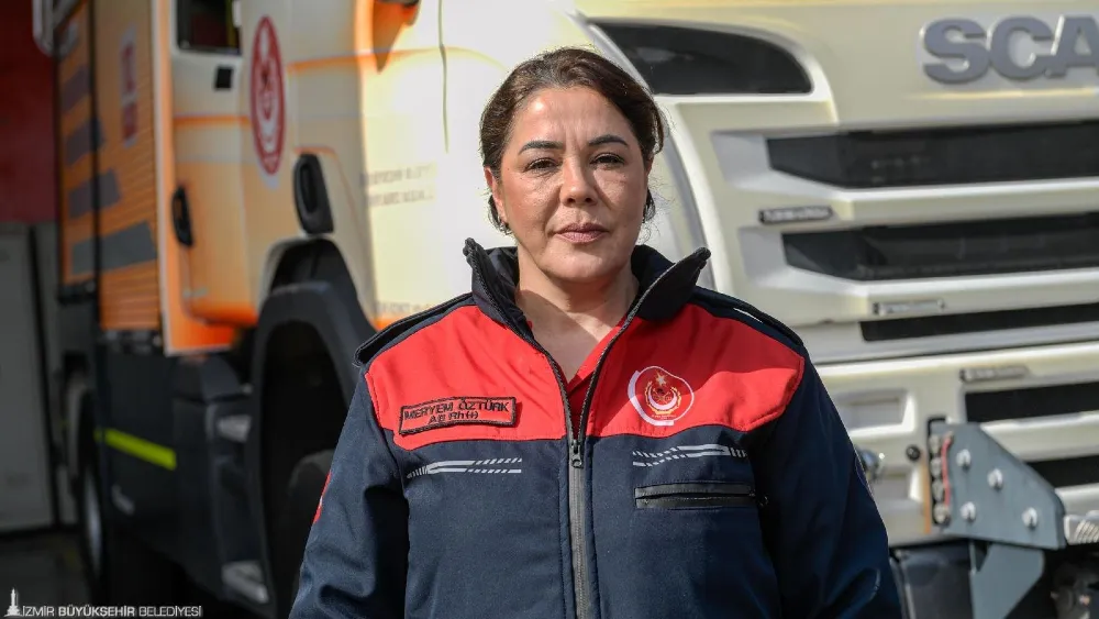 Acısını umuda dönüştürdü… 23 saatlik enkaz bekleyişinden hayat kurtaran itfaiyeciliğe