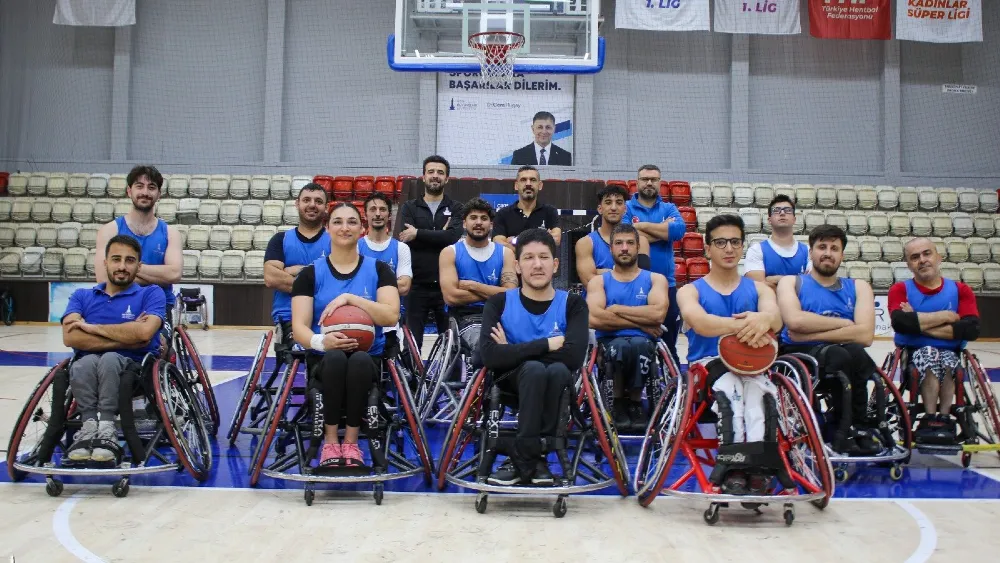 İzmir Büyükşehir Tekerlekli Basketbol Takımı, yeni sezon öncesi iddialı