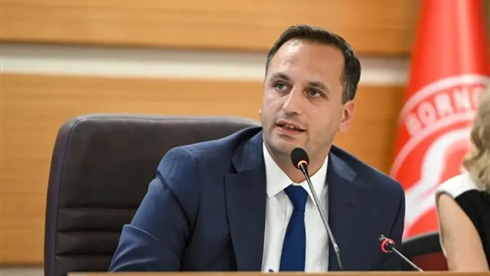 Bornova Belediye Başkanı Eşki’den mecliste faiz çıkışı: "Hayatımın hiçbir yerinde barındırmam, kökten reddediyorum!"