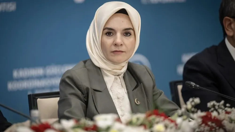 Bakan Göktaş'tan YENİ Partili Özlale'ye "istifa" çağrısı